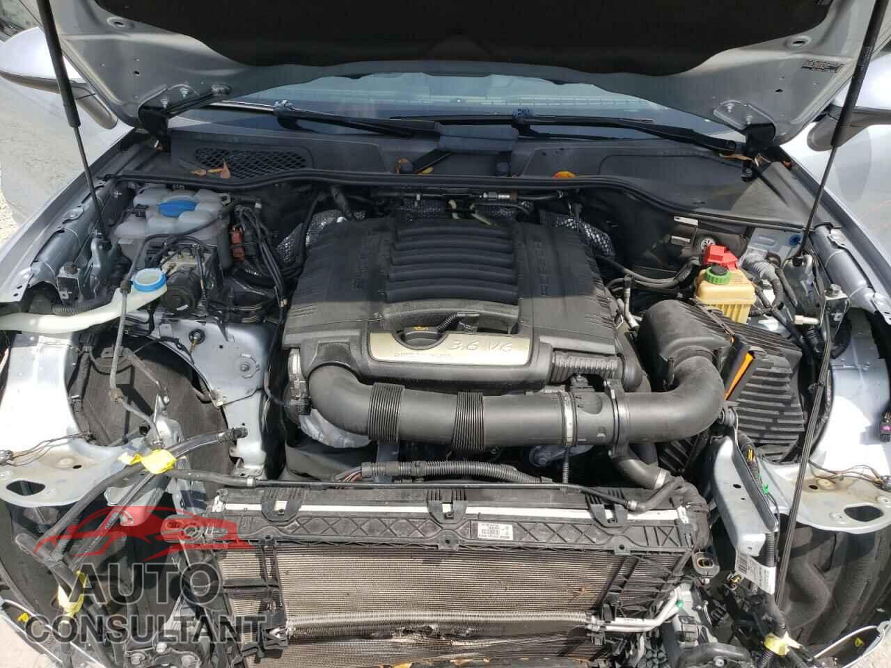 PORSCHE CAYENNE 2017 - WP1AA2A28HKA84516