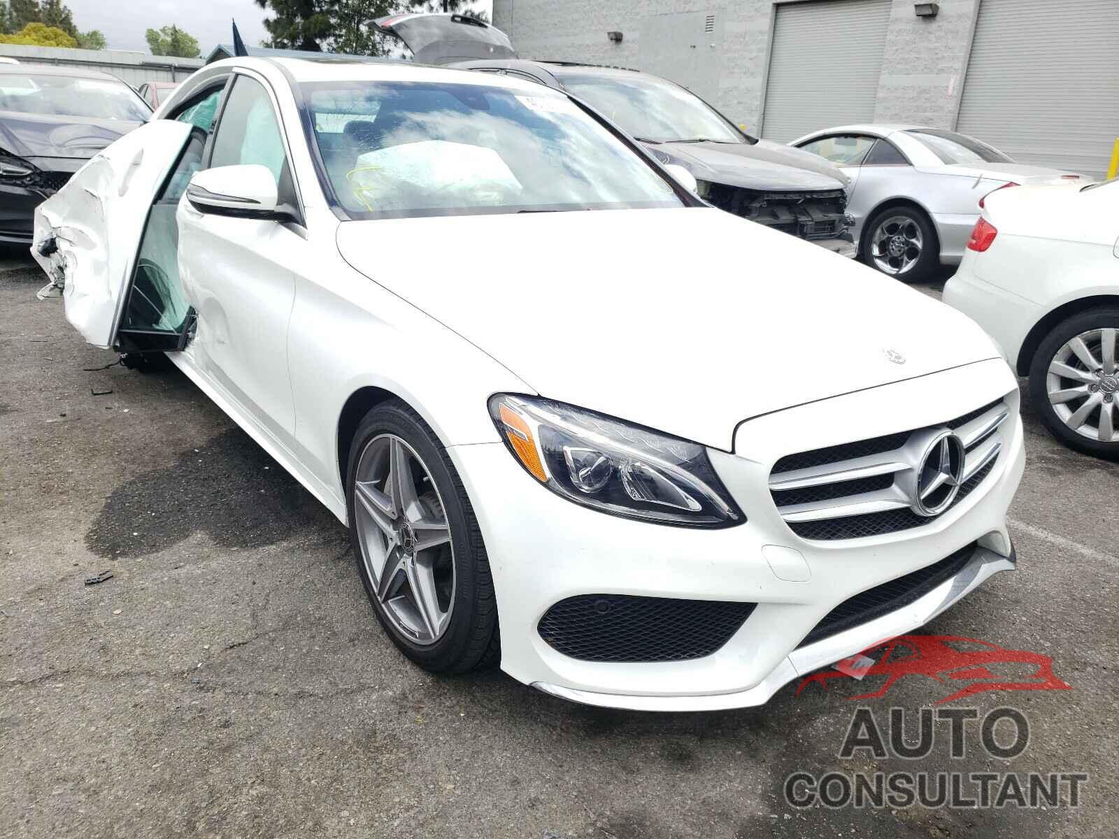 MERCEDES-BENZ C CLASS 2018 - 55SWF4JB0JU248752