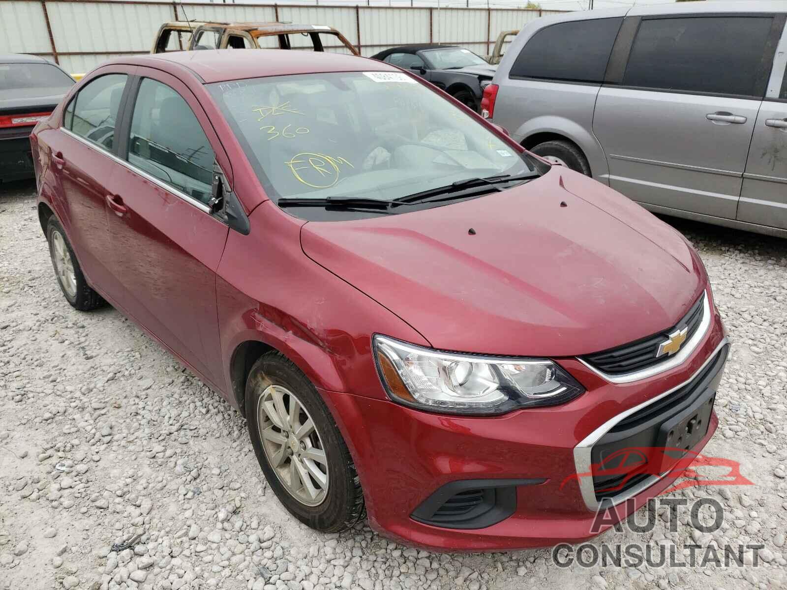 CHEVROLET SONIC 2018 - 1G1JD5SH9J4104255