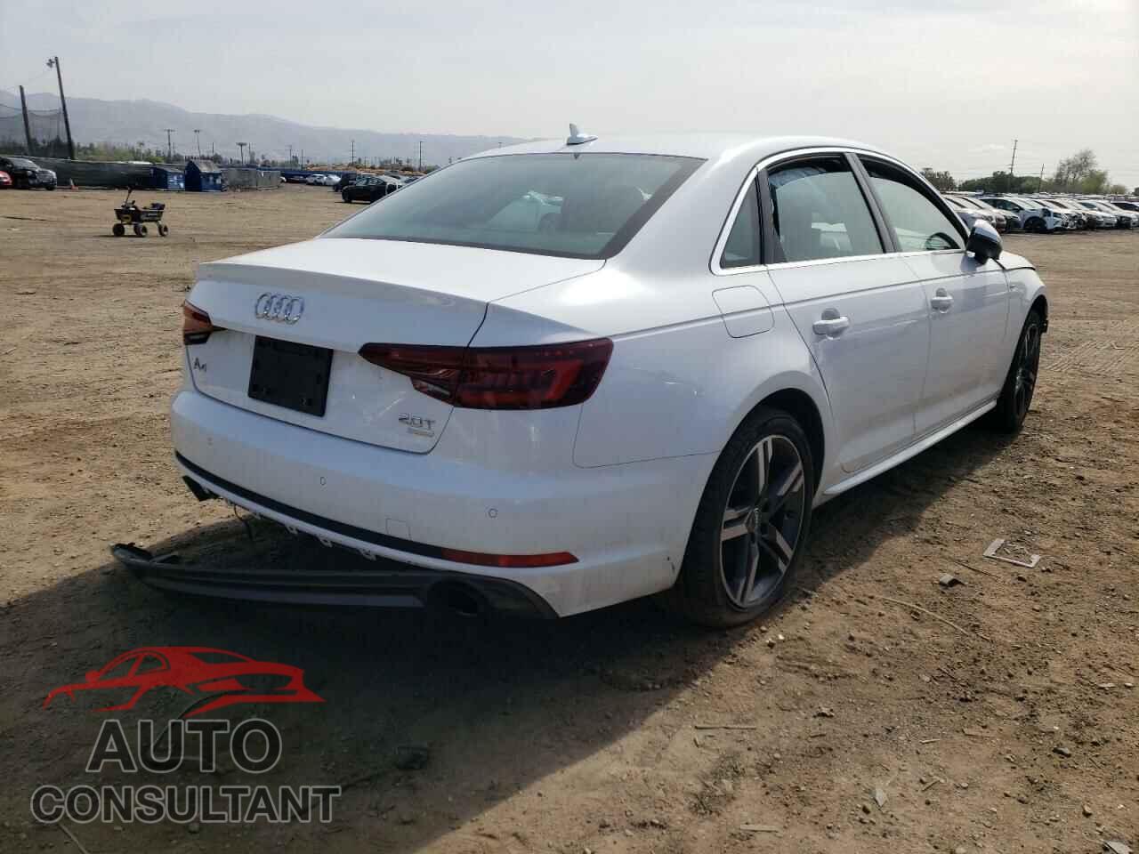 AUDI A4 2018 - WAULMAF43JA008734