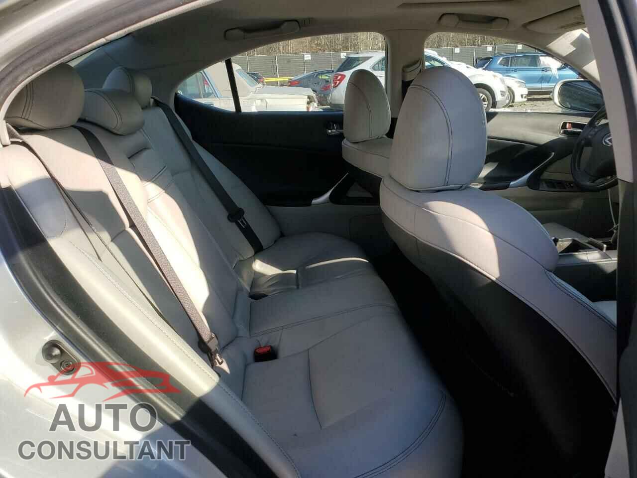 LEXUS IS 2010 - JTHBF5C20A5117680
