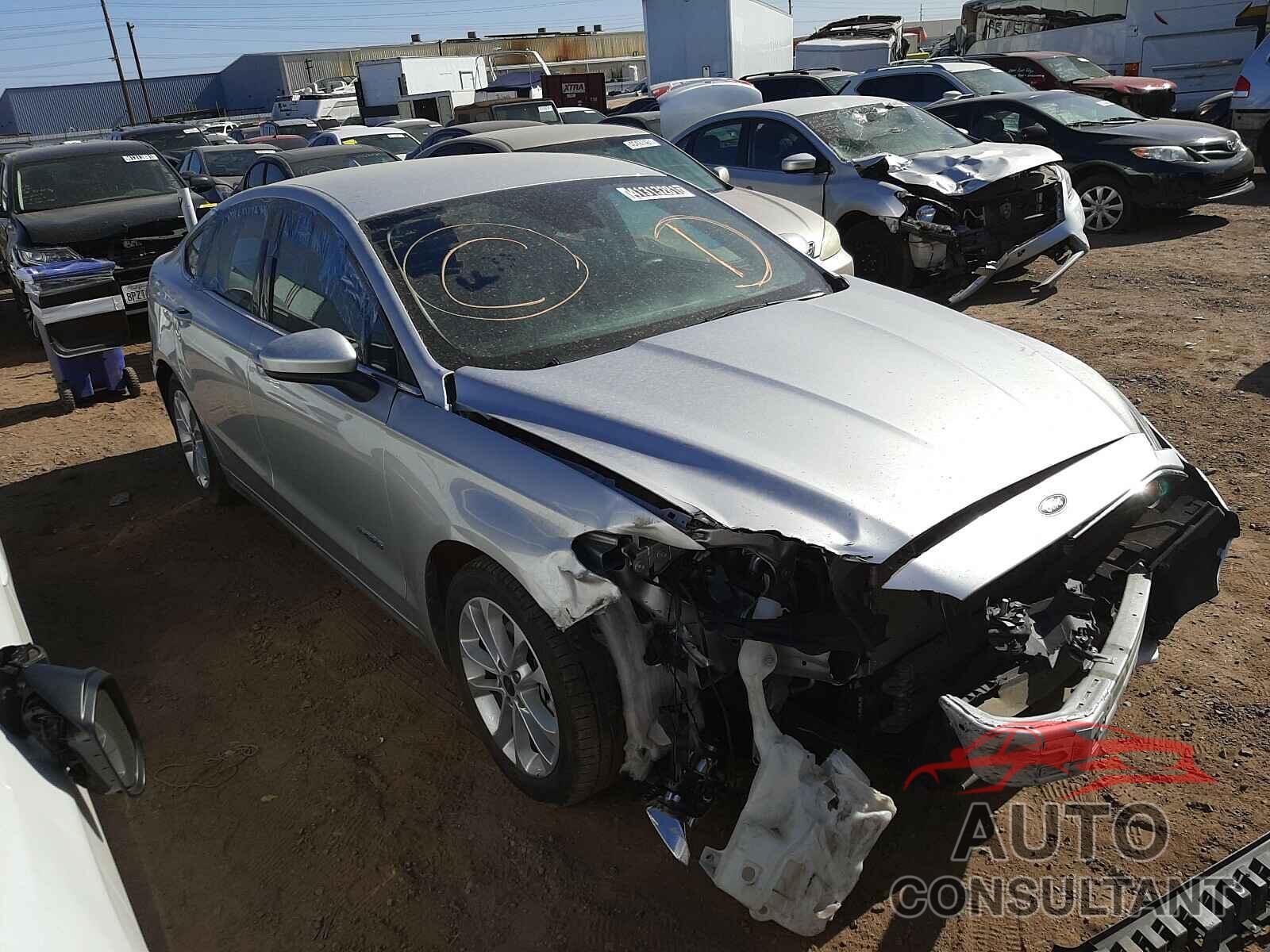 FORD FUSION 2019 - 3FA6P0LU3KR261703