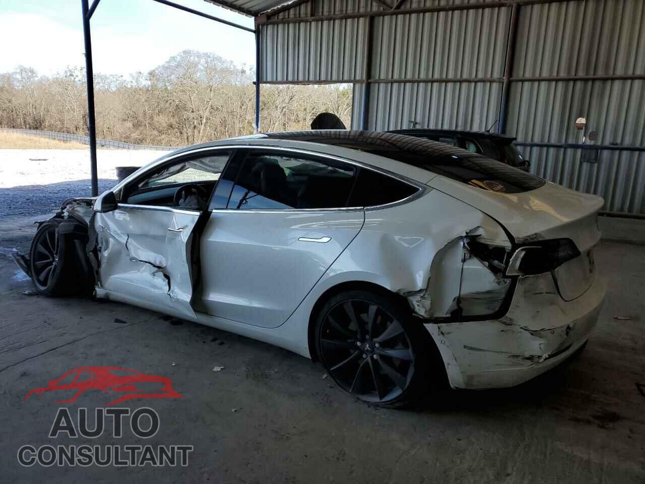 TESLA MODEL 3 2018 - 5YJ3E1EA5JF041040