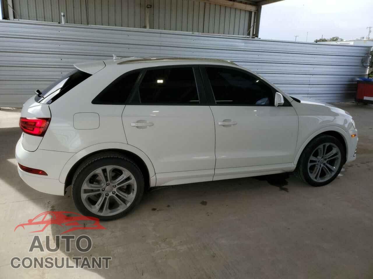 AUDI Q3 2018 - WA1ECCFS7JR003377