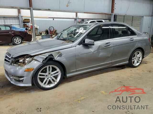 MERCEDES-BENZ C-CLASS 2014 - WDDGF4HB0EG224383