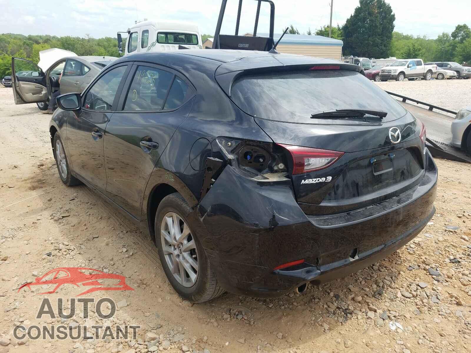 MAZDA 3 2018 - 3MZBN1K75JM161420