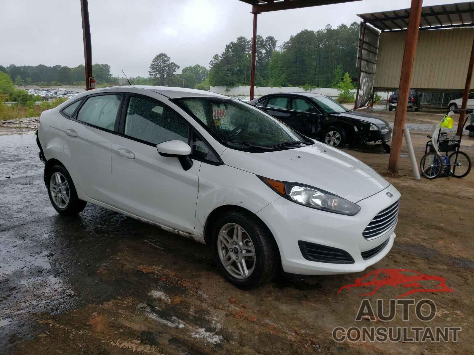 FORD FIESTA 2018 - 3FADP4BJ5JM121377