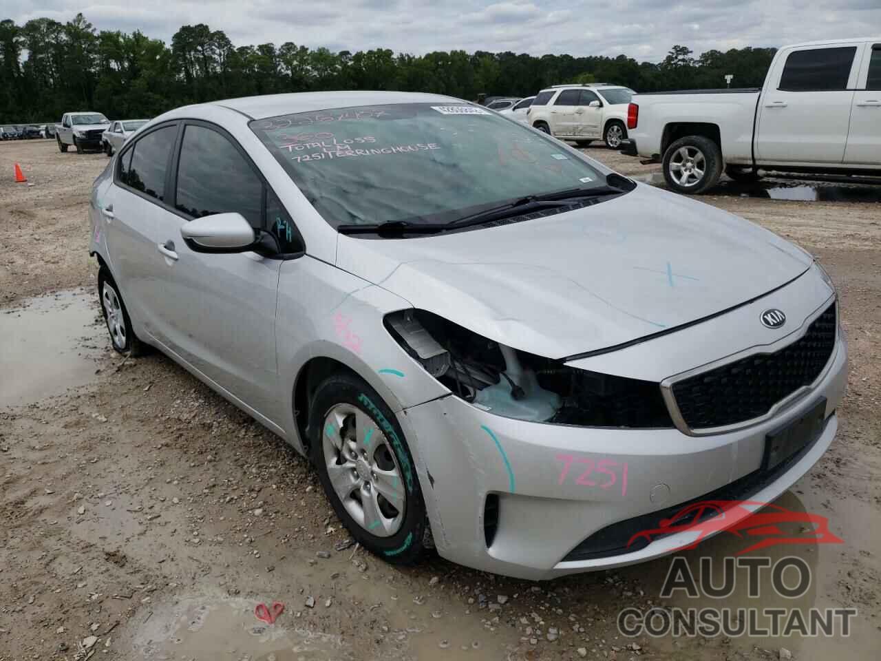 KIA FORTE 2018 - 3KPFK4A75JE238538