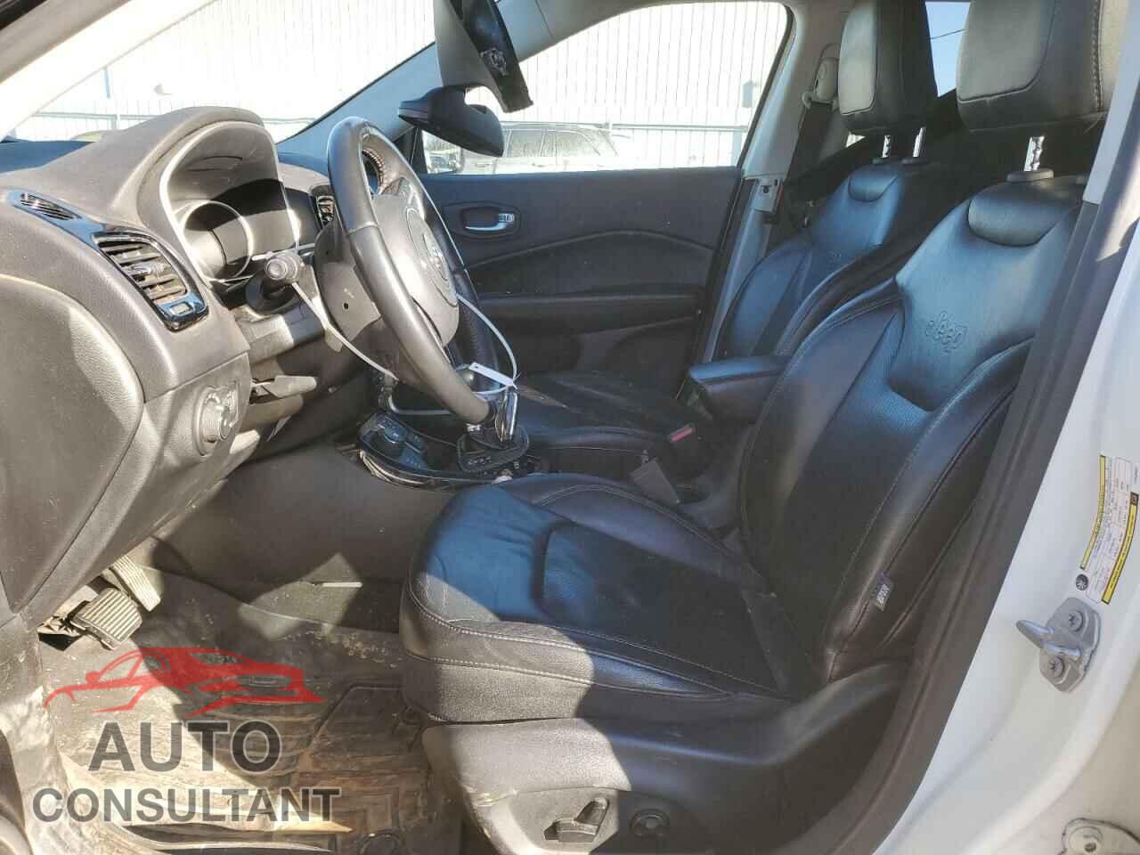 JEEP COMPASS 2018 - 3C4NJDCB8JT423601