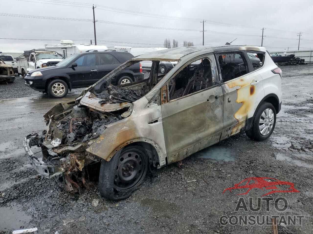 FORD ESCAPE 2017 - 1FMCU9GD8HUB07523