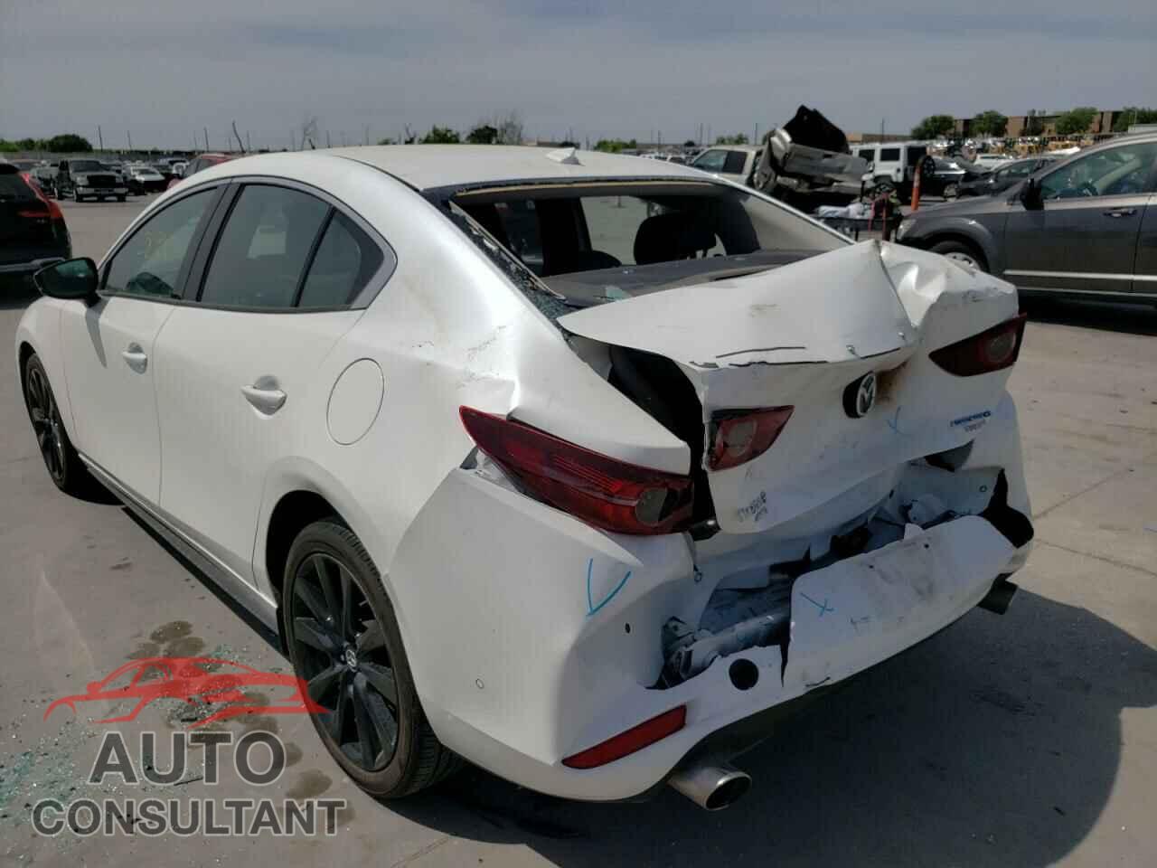 MAZDA 3 2021 - JM1BPBEY7M1312475