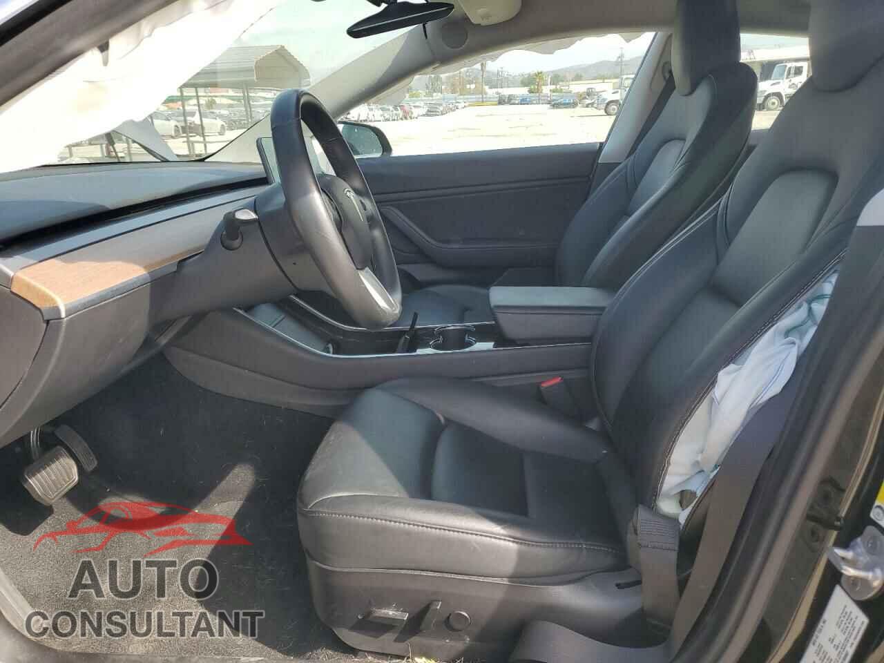 TESLA MODEL 3 2019 - 5YJ3E1EA9KF305507