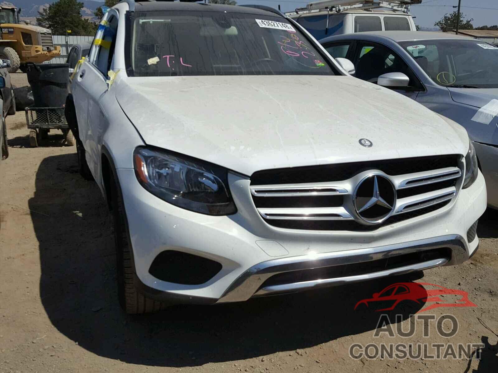 MERCEDES-BENZ GLC 300 4MATIC 2016 - WDC0G4KB9GF033565