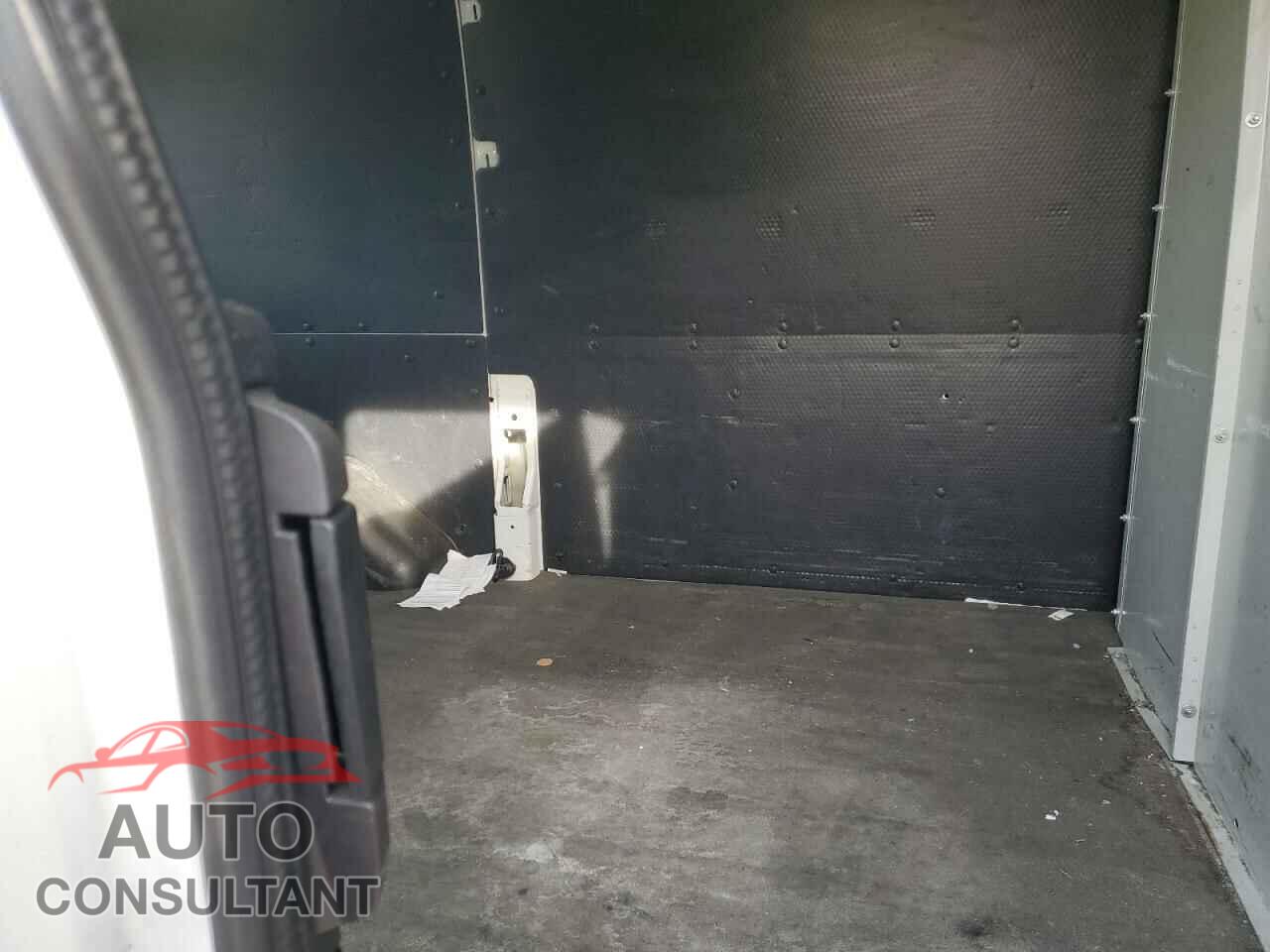 FORD TRANSIT 2018 - 1FTYE1ZM3JKA30471