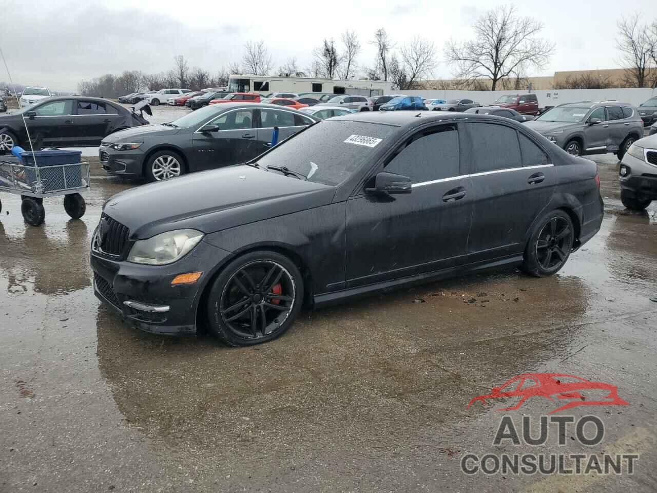MERCEDES-BENZ C-CLASS 2012 - WDDGF8BB6CA726654