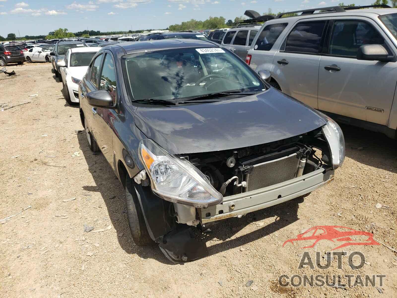 NISSAN VERSA 2018 - 3N1CN7AP6JL860799