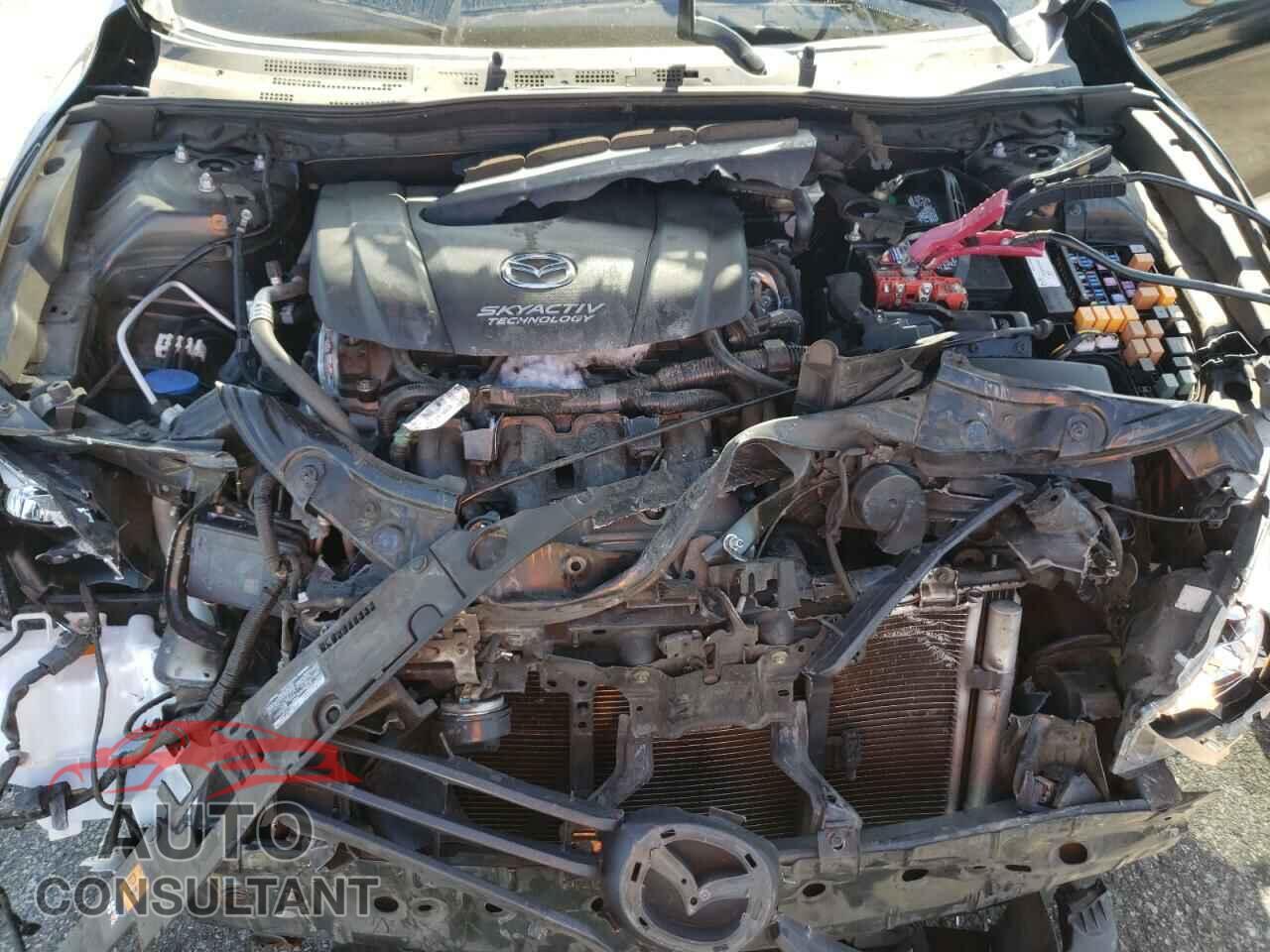MAZDA 3 2017 - 3MZBN1V73HM121102