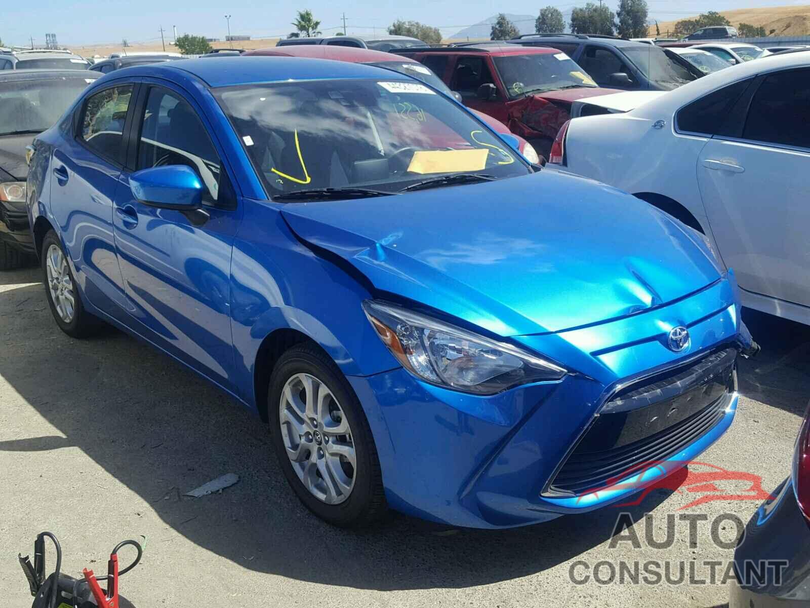 TOYOTA YARIS 2017 - 3MYDLBYV4HY177626