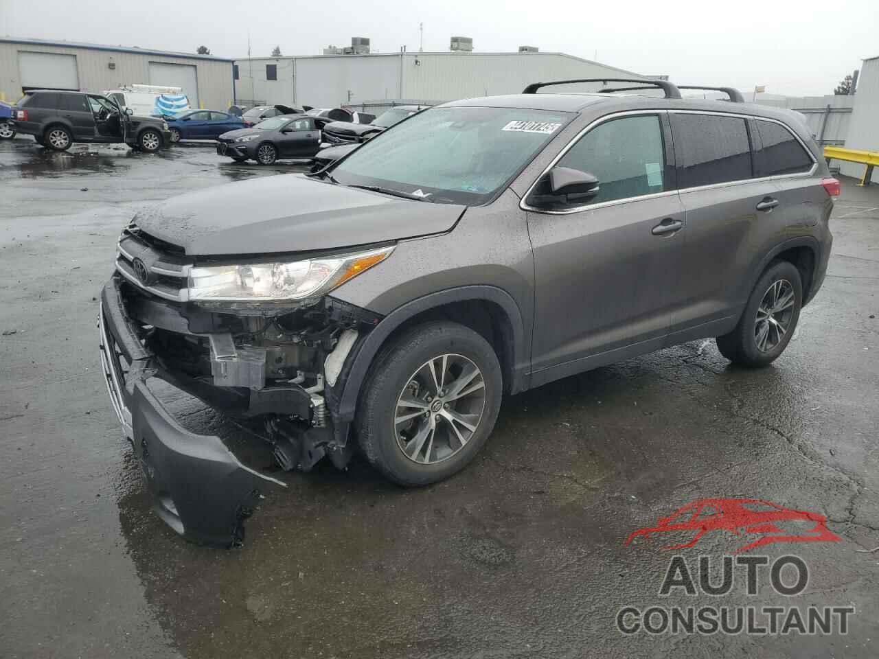 TOYOTA HIGHLANDER 2019 - 5TDZZRFH4KS362928