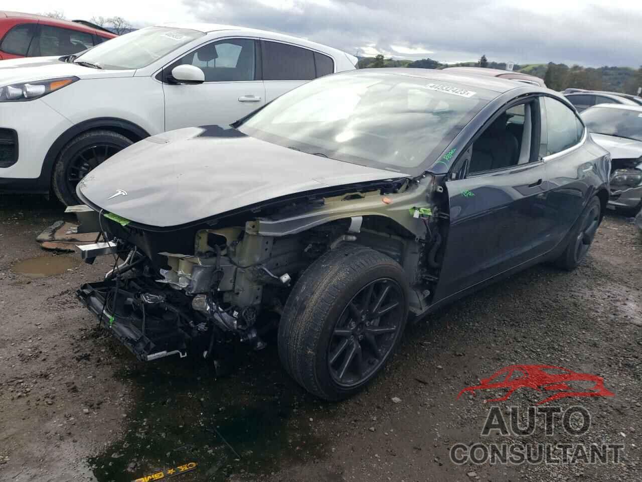 TESLA MODEL 3 2019 - 5YJ3E1EA9KF307323