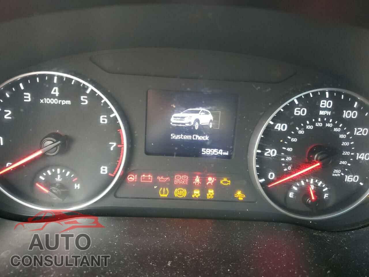 KIA SELTOS 2021 - KNDEU2AA5M7184345
