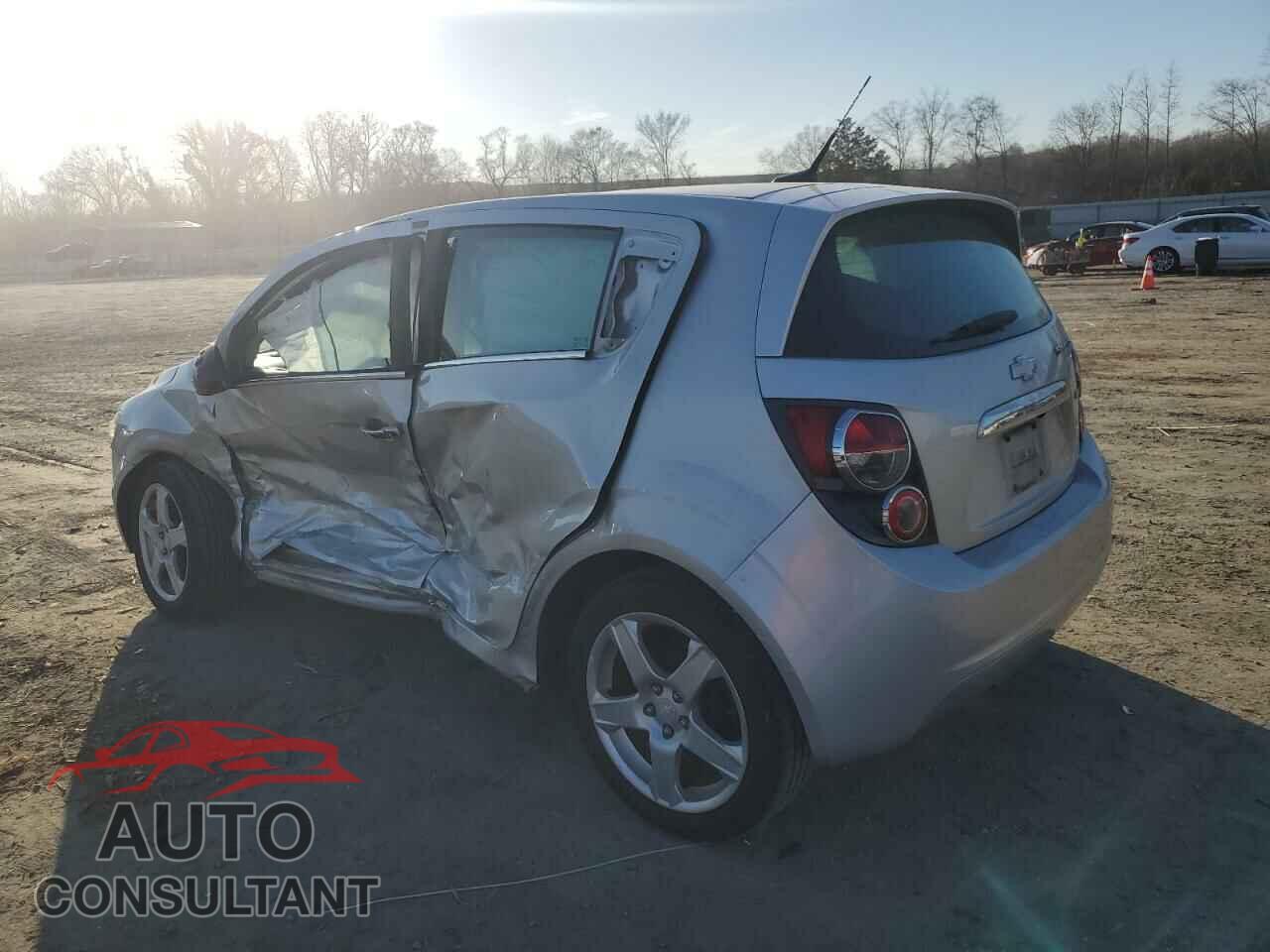 CHEVROLET SONIC 2014 - 1G1JE6SB8E4222012