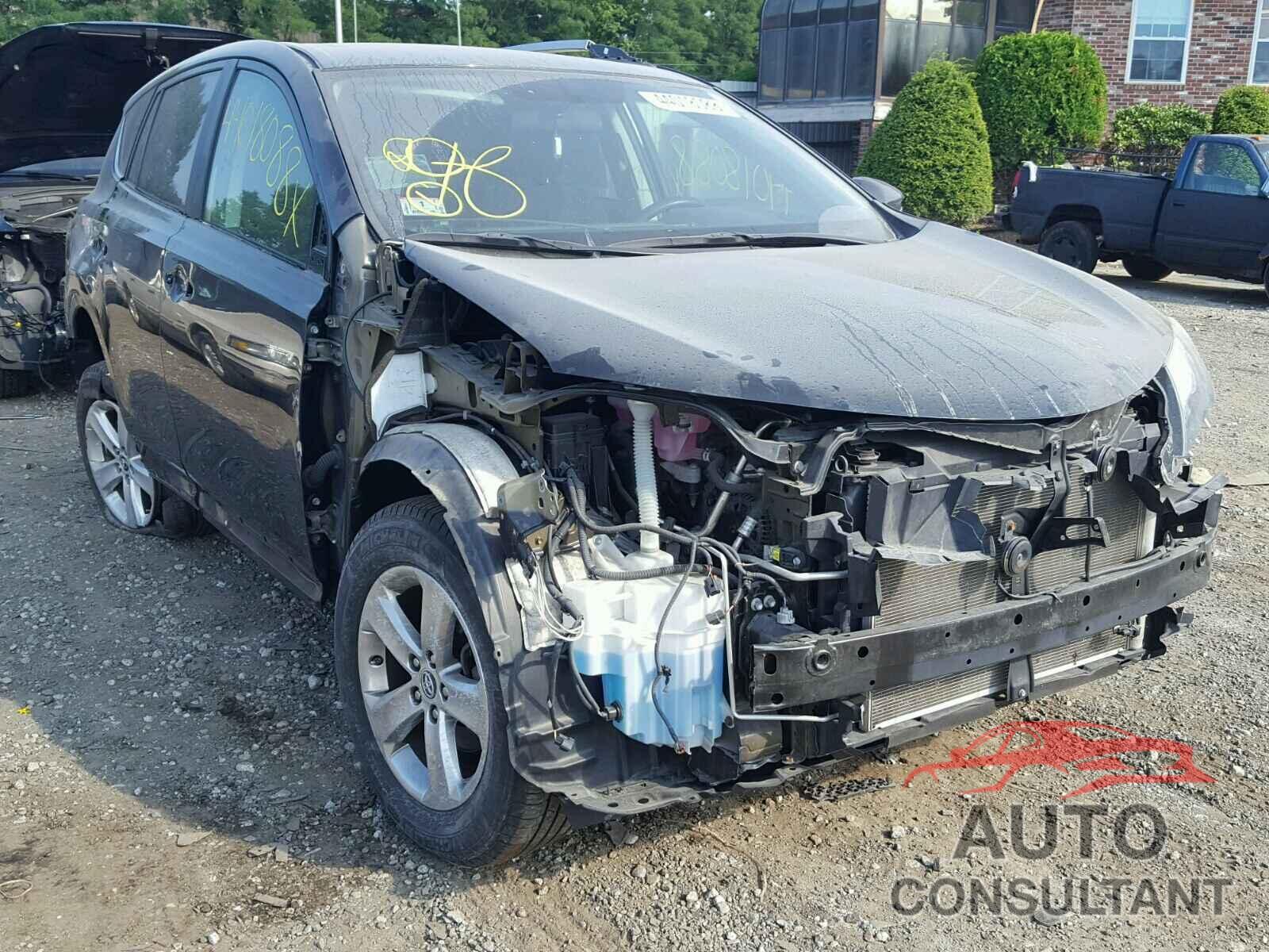 TOYOTA RAV4 XLE 2015 - 2T3RFREV8FW242621