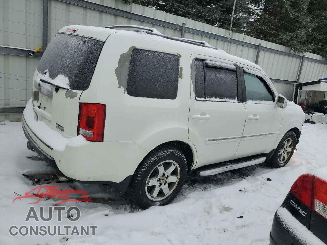 HONDA PILOT 2011 - 5FNYF4H92BB066243