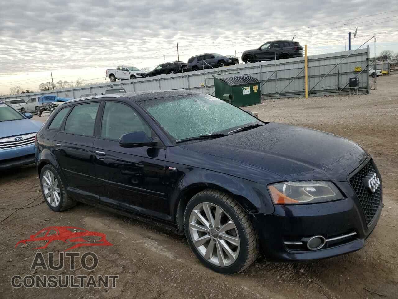 AUDI A3 2012 - WAUMFBFM7CA036138