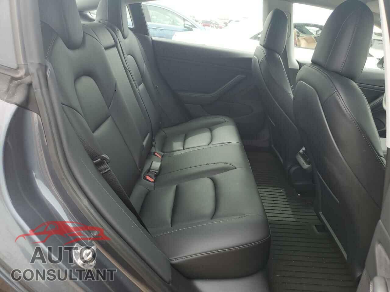 TESLA MODEL 3 2021 - 5YJ3E1EB2MF902557