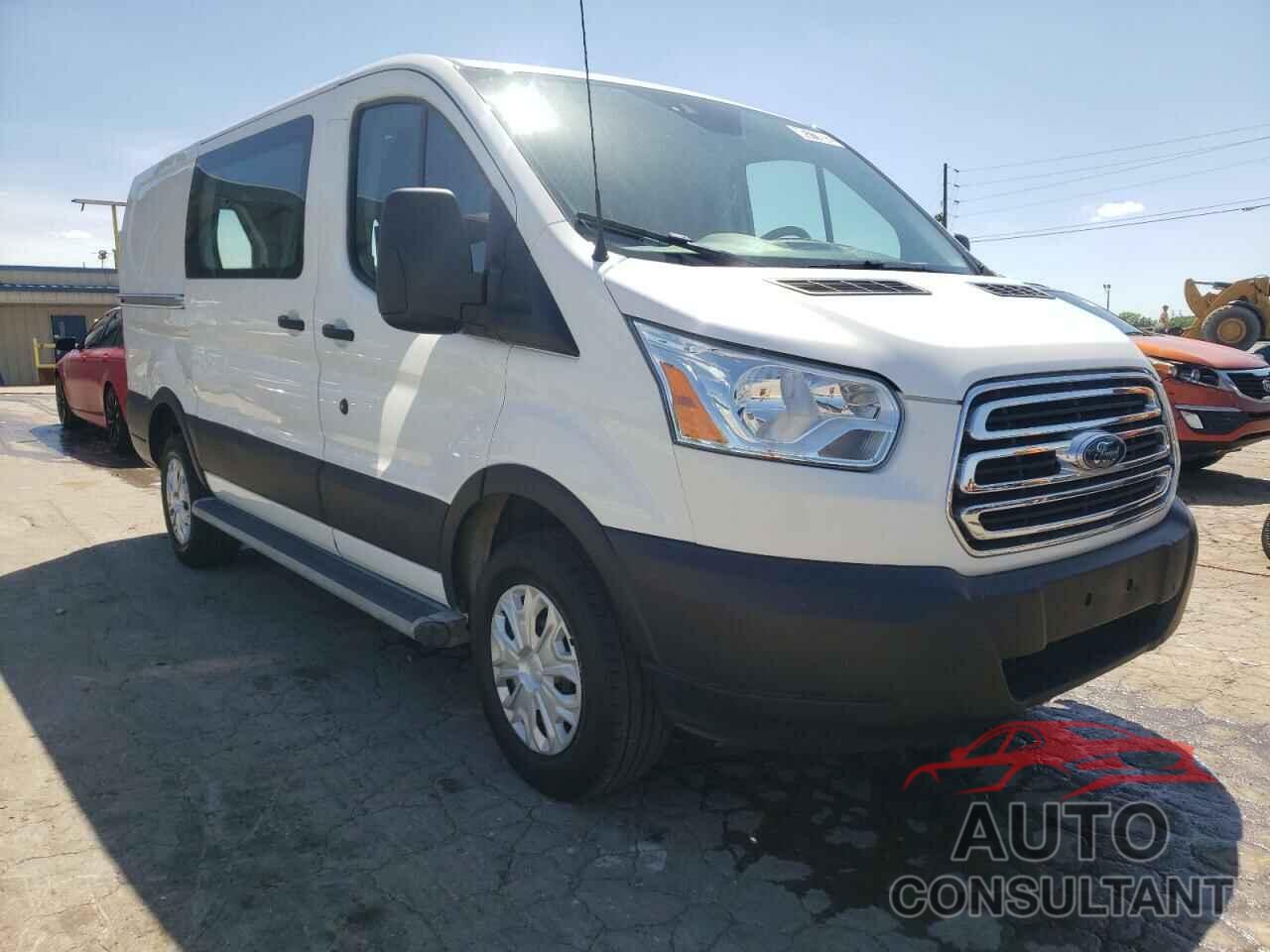 FORD TRANSIT CO 2019 - 1FTYR1YM4KKB00941