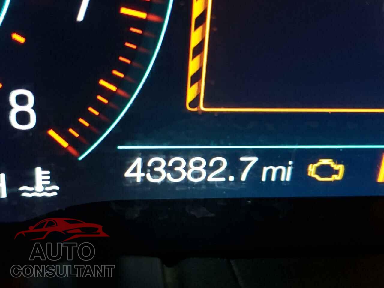 FORD MUSTANG 2018 - 1FATP8UH5J5143205