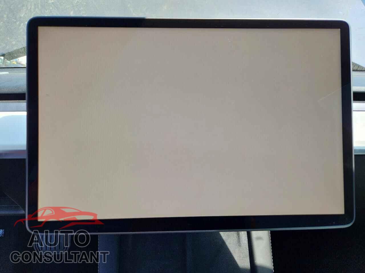 TESLA MODEL 3 2023 - 5YJ3E1EA8PF580390