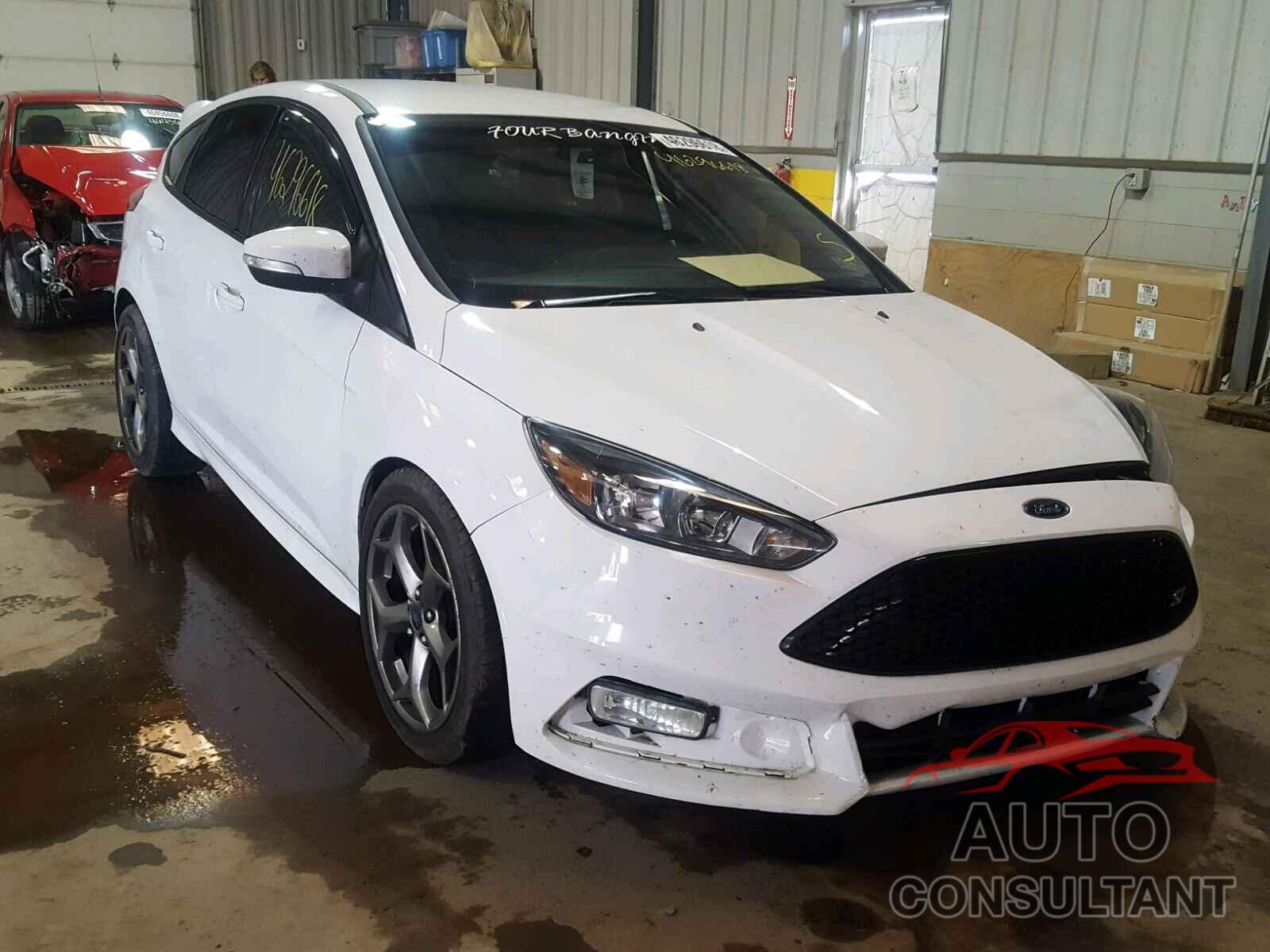 FORD FOCUS 2017 - 1FADP3L98HL228756