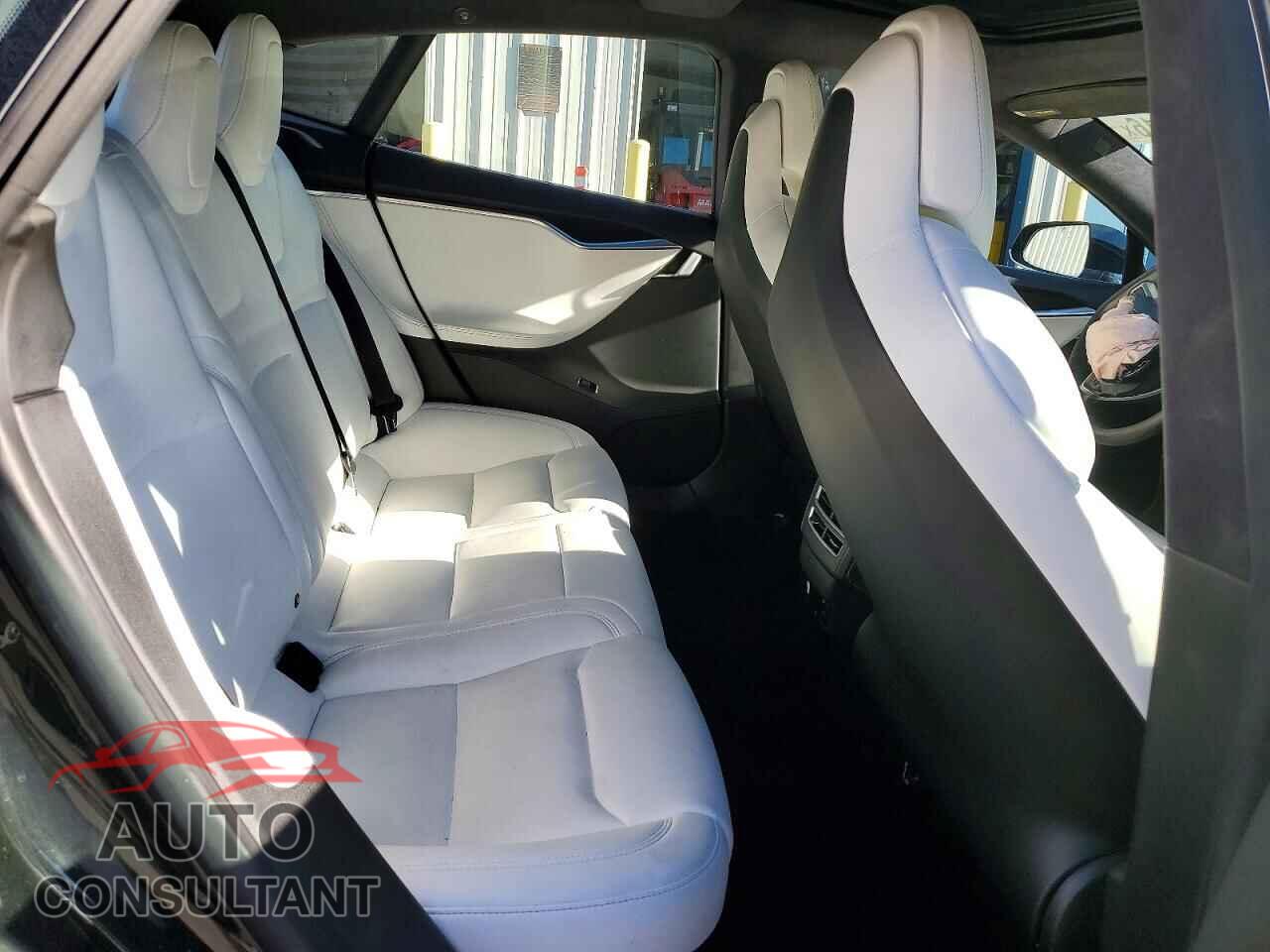 TESLA MODEL S 2017 - 5YJSA1E25HF232161