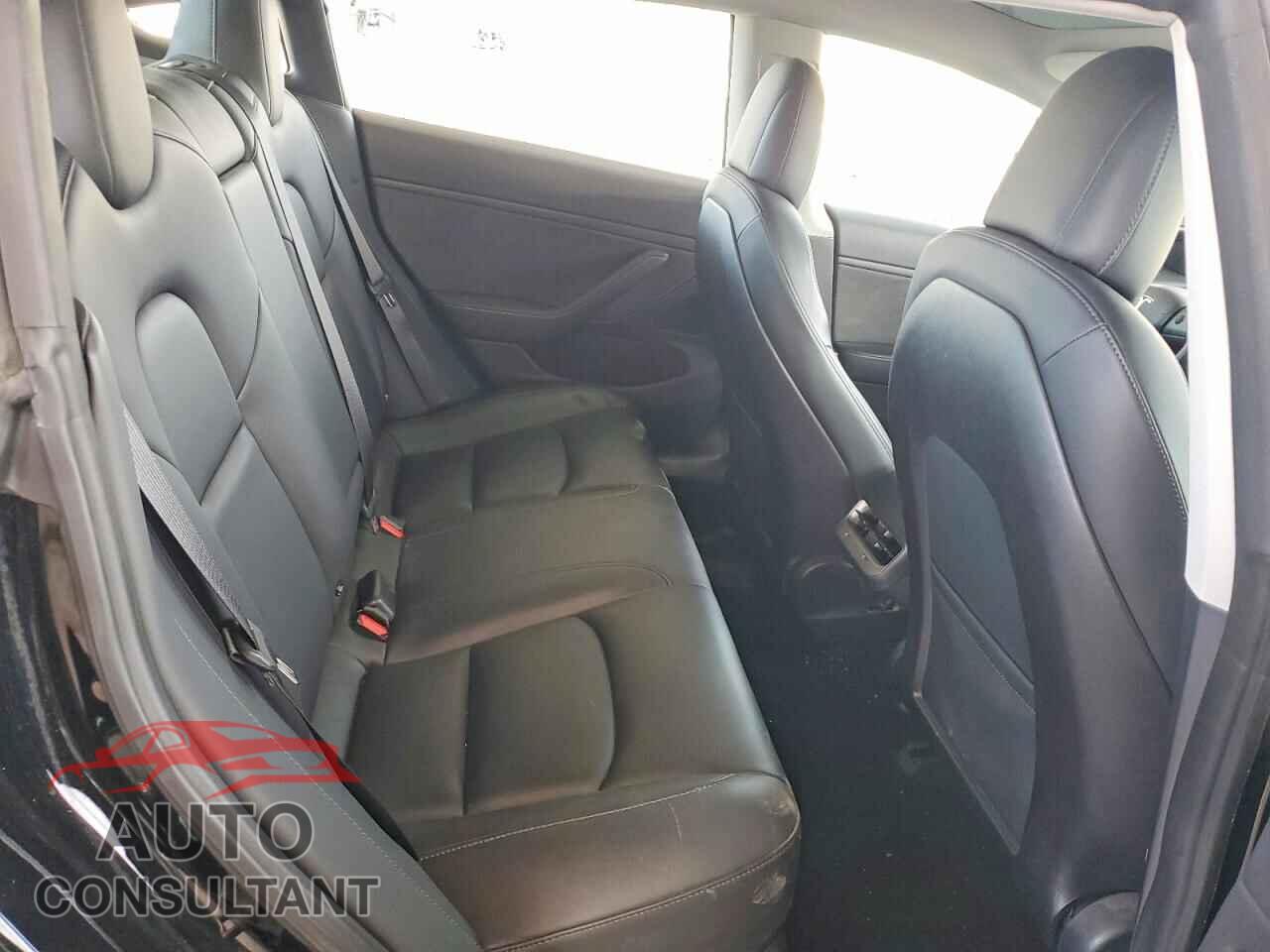 TESLA MODEL 3 2018 - 5YJ3E1EBXJF178435