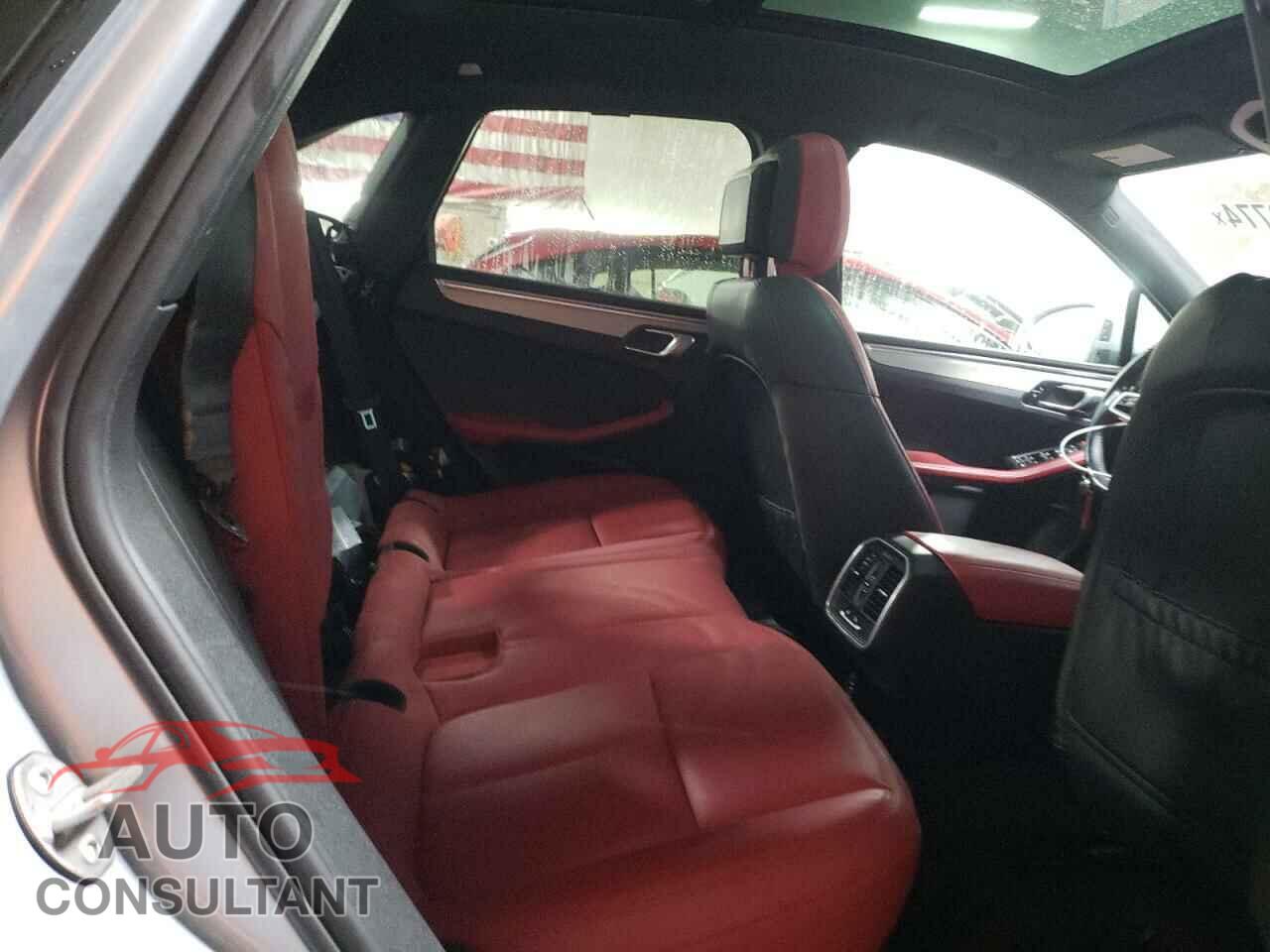 PORSCHE MACAN 2017 - WP1AG2A5XHLB53421