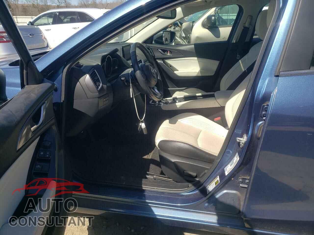 MAZDA 3 2017 - 3MZBN1M32HM132008