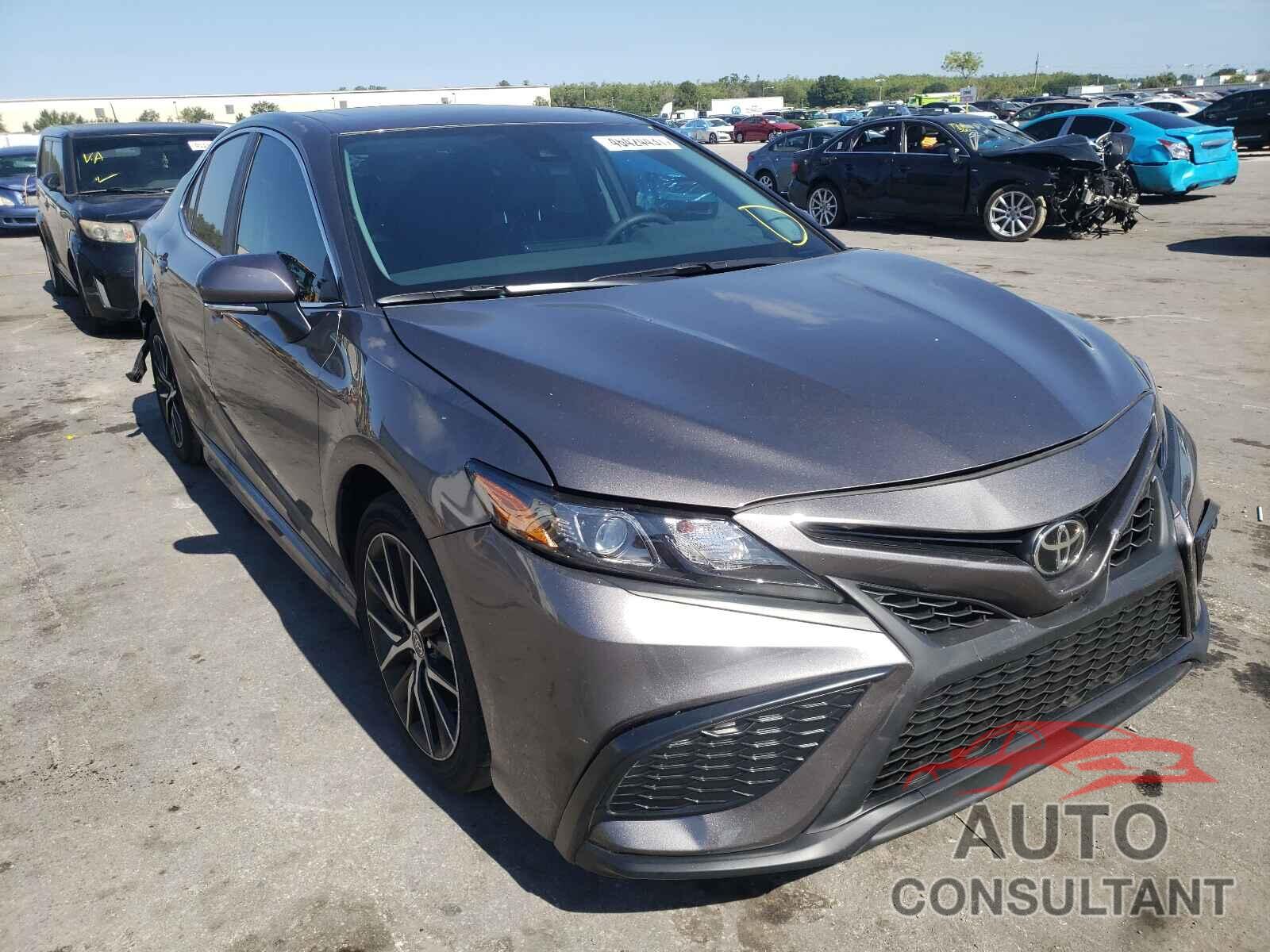 TOYOTA CAMRY 2021 - 4T1G11AK6MU405873