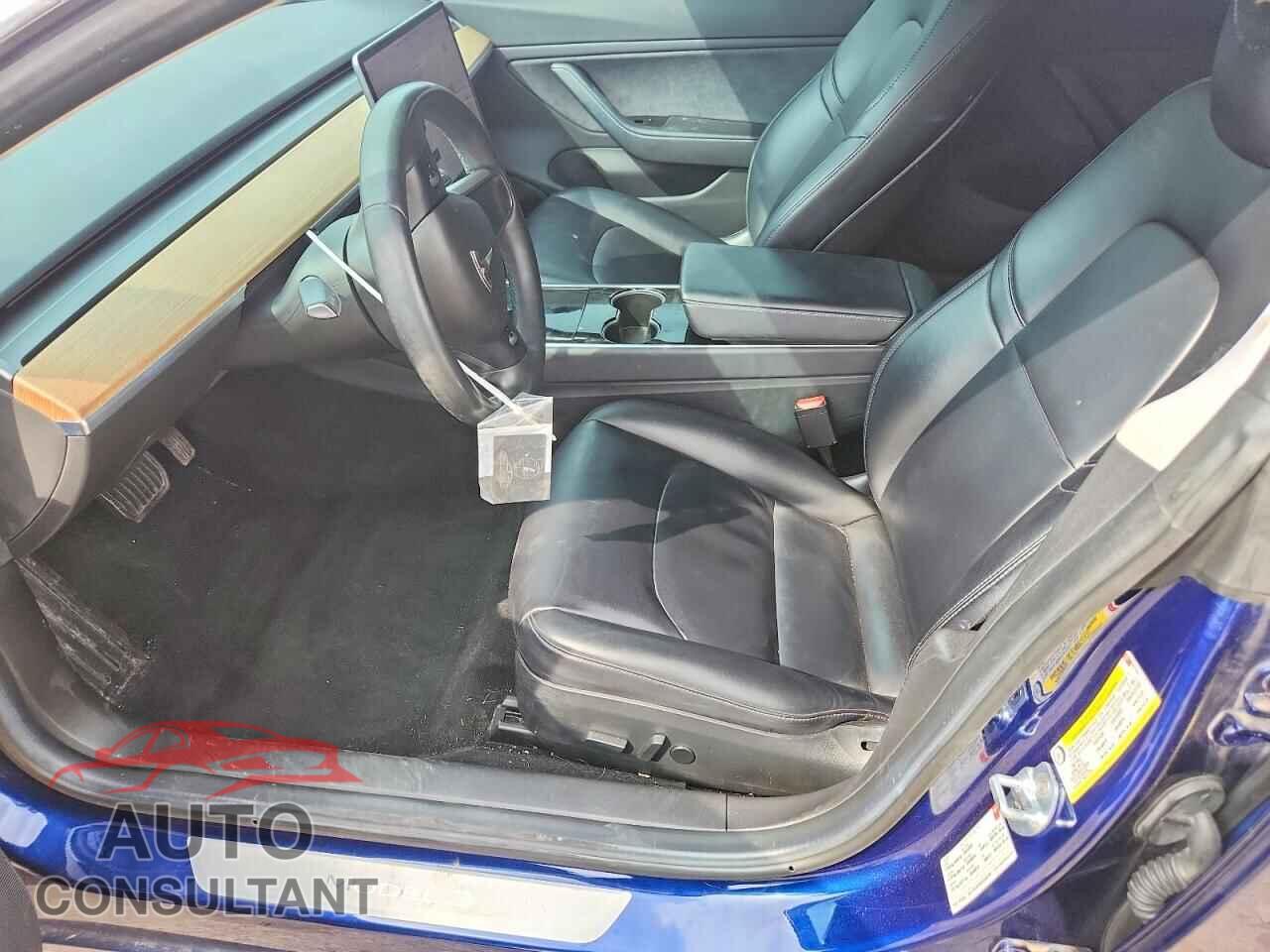 TESLA MODEL 3 2017 - 5YJ3E1EA5HF001051