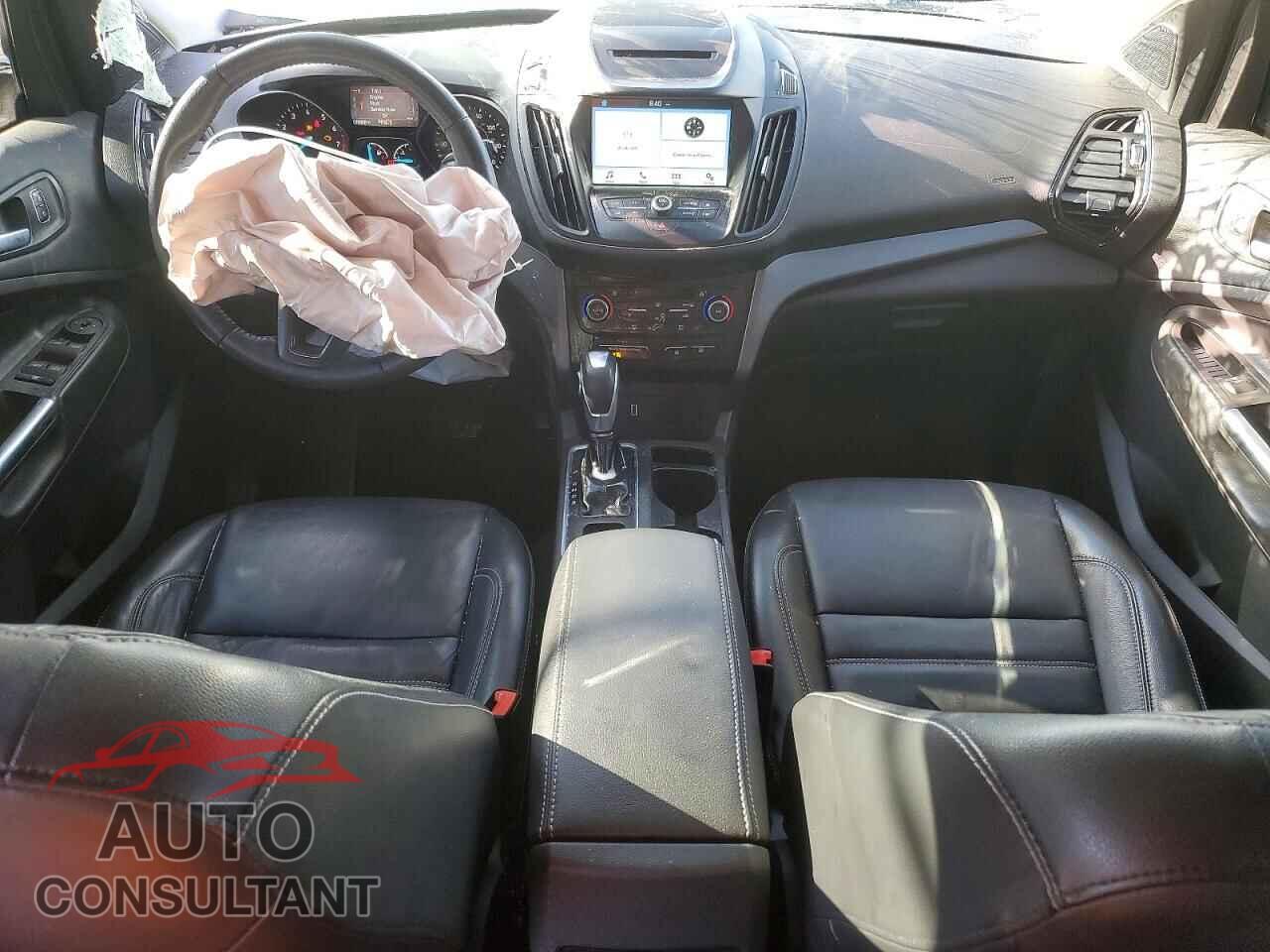 FORD ESCAPE 2018 - 1FMCU0HD7JUB59595