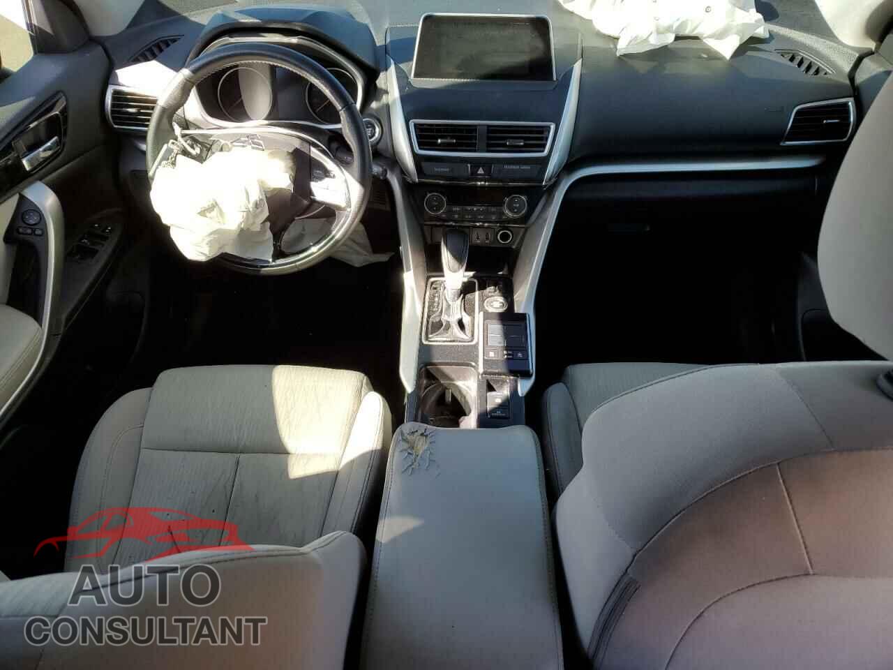 MITSUBISHI ECLIPSE 2019 - JA4AT5AA7KZ010940