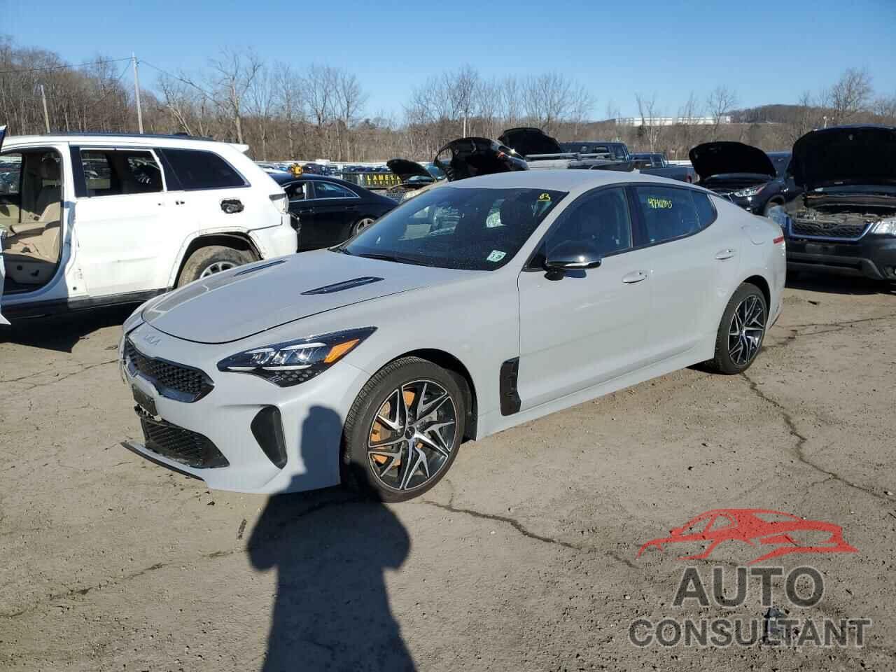 KIA STINGER 2023 - KNAE35LD7P6134274