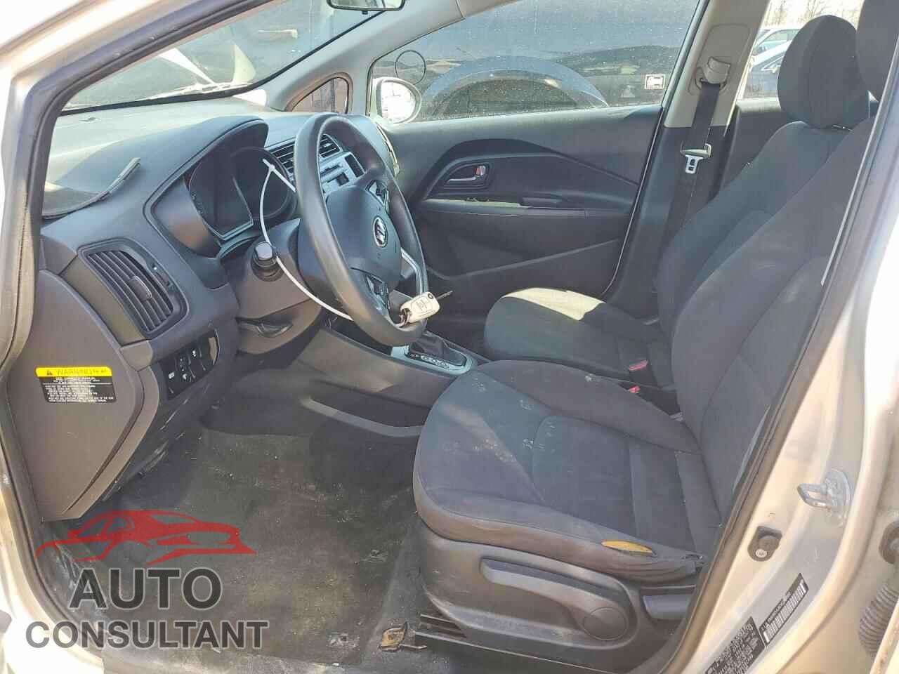 KIA RIO 2013 - KNADM5A36D6282088