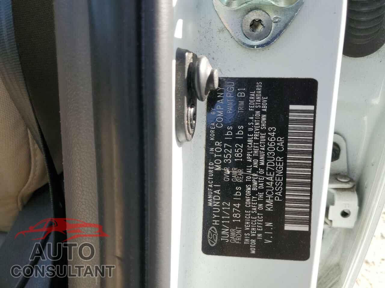 HYUNDAI ACCENT 2013 - KMHCU4AE7DU306643