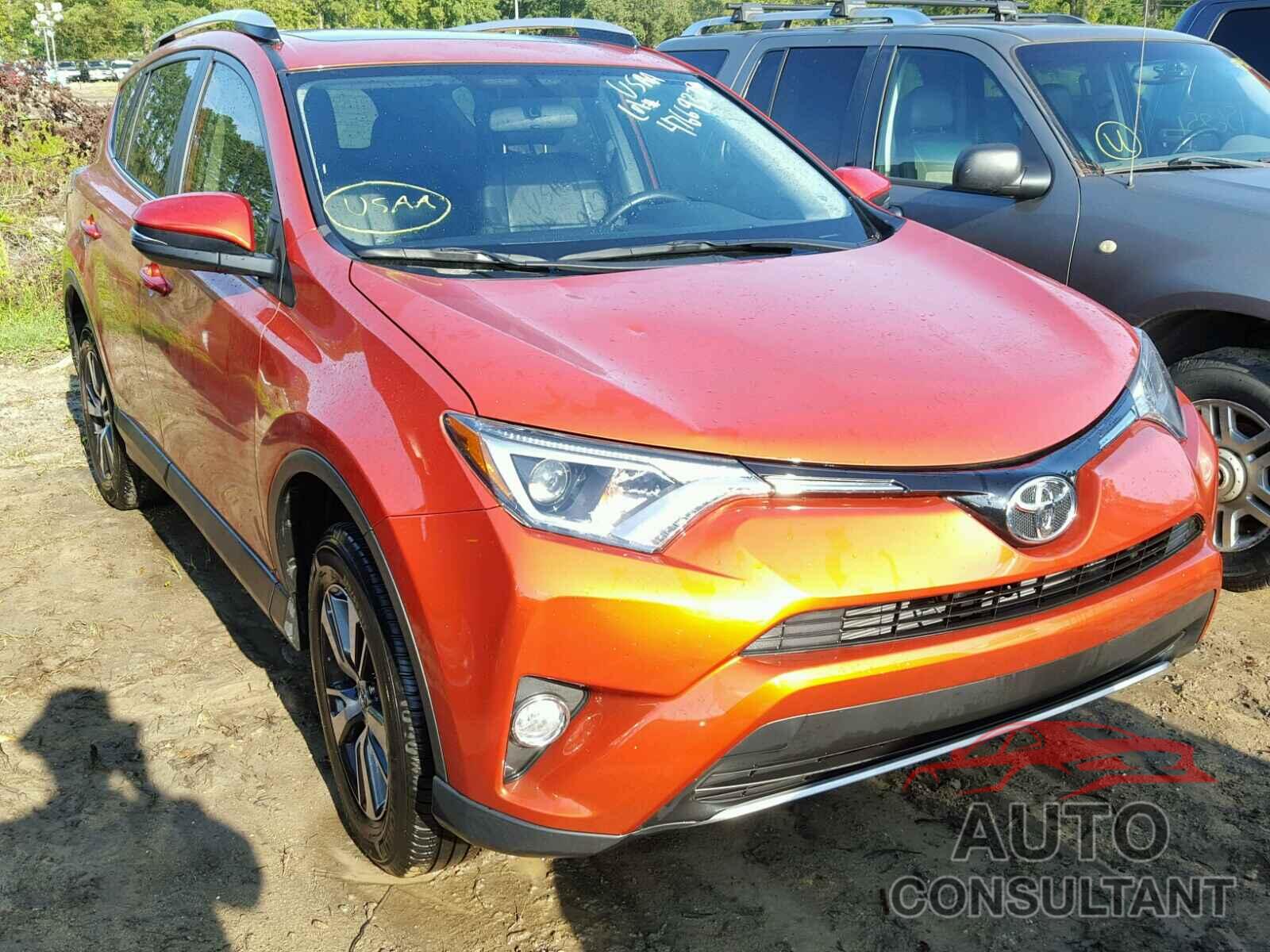 TOYOTA RAV4 XLE 2016 - JTMWFREV8GD090552