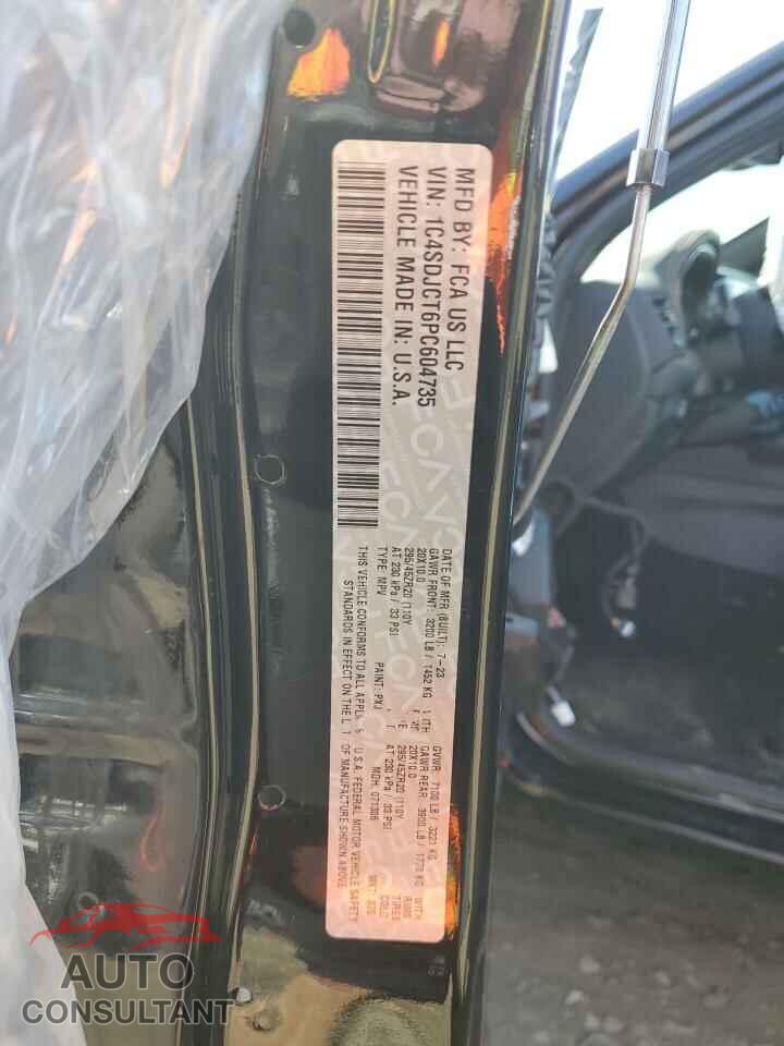 DODGE DURANGO 2023 - 1C4SDJCT6PC604735