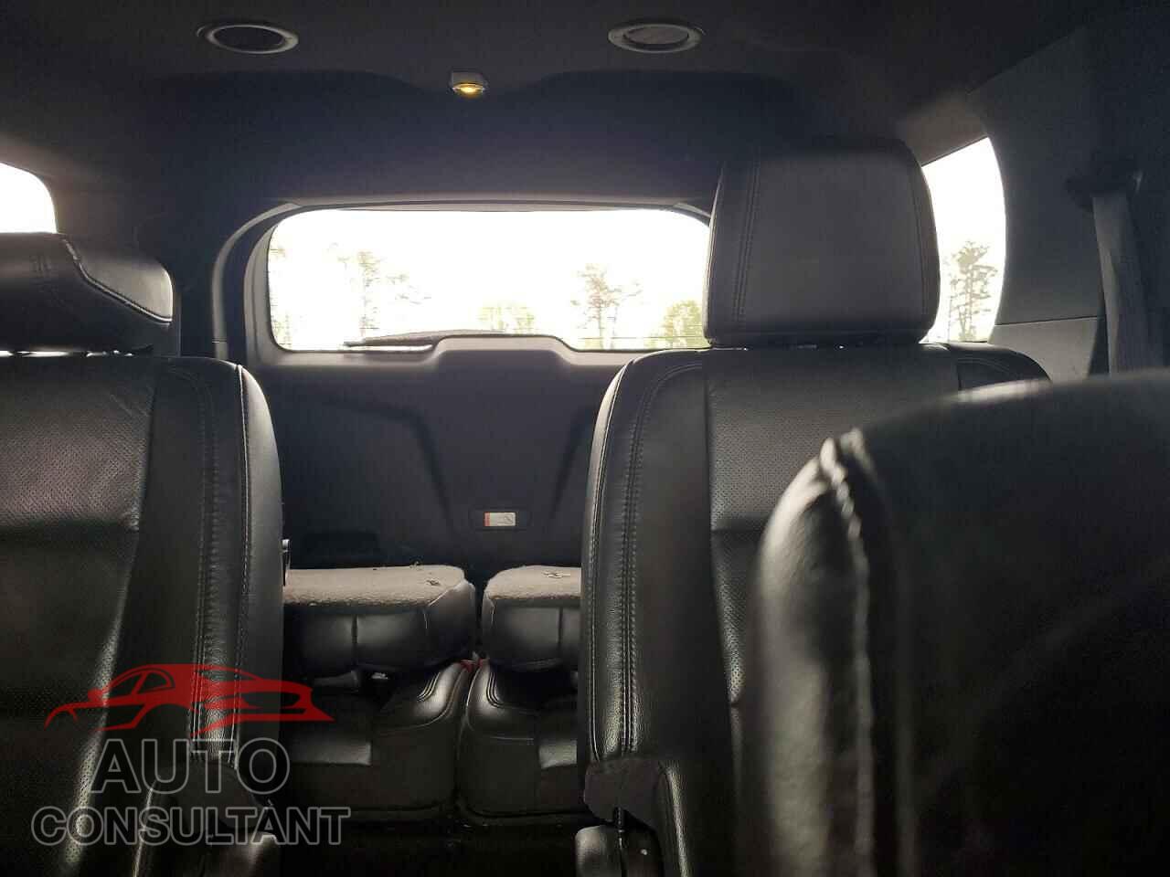 FORD EXPLORER 2013 - 1FM5K7F8XDGB75404