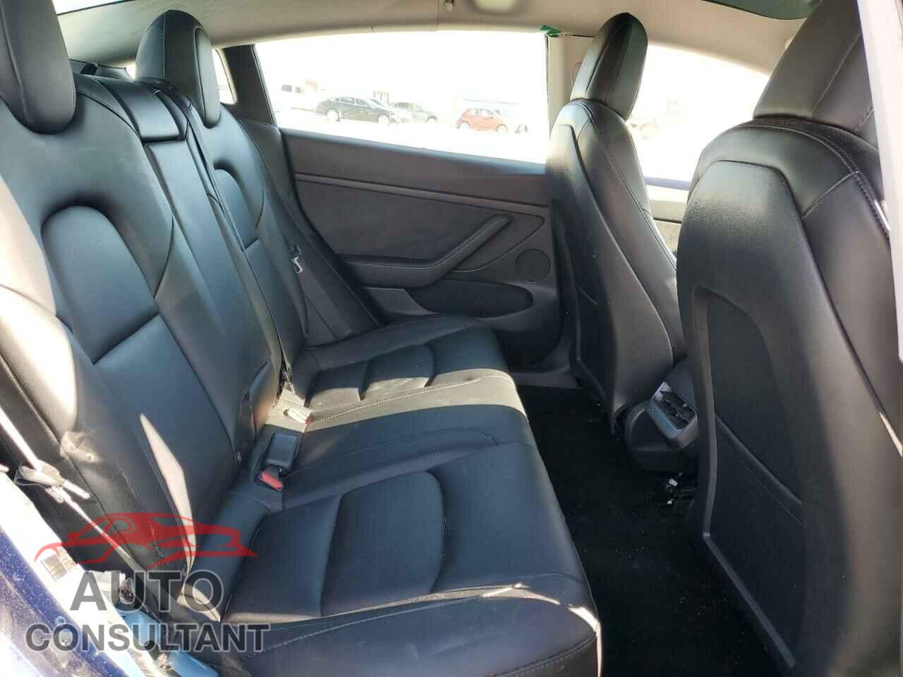 TESLA MODEL 3 2021 - 5YJ3E1EA9MF026898