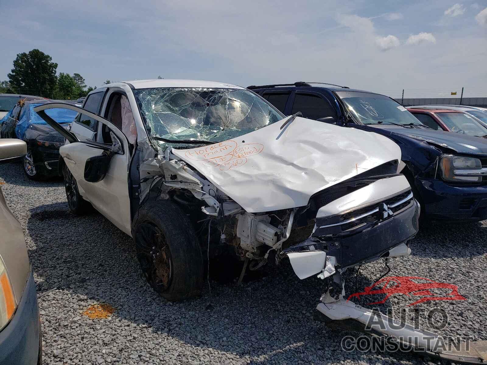 MITSUBISHI OUTLANDER 2018 - JA4AP3AU0JZ025653